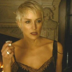 sharon stonedan surpriz 3 oglu ile kirmizi halida boy gosterdi yKiPuaGH