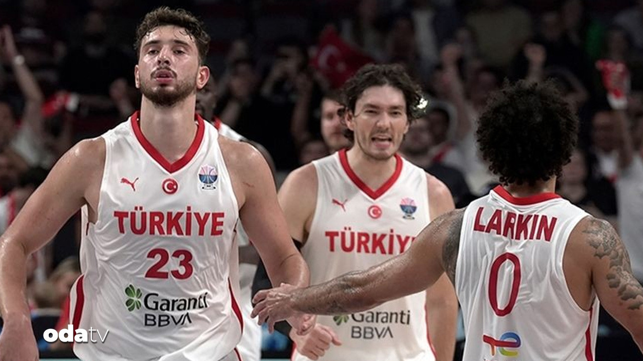 12 dev adam 24 yil sonra yari final pesinde TeWkRRsI