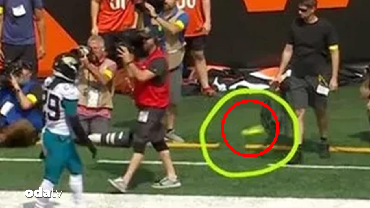 amerikan futbolu macinda sahaya dildo firlatildi bguDYB6Q