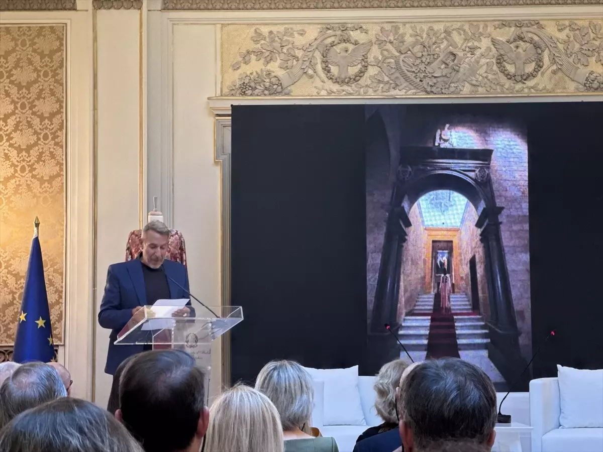 italyan modaci elio ferrarodan kaftan tasarimlari BzHYHDeN