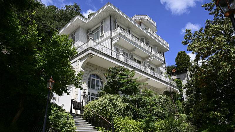 koza ipek holdinge ait beyaz kosk dordundu kez satisa cikti 115 milyon indirim yapildi EGWH4ehA