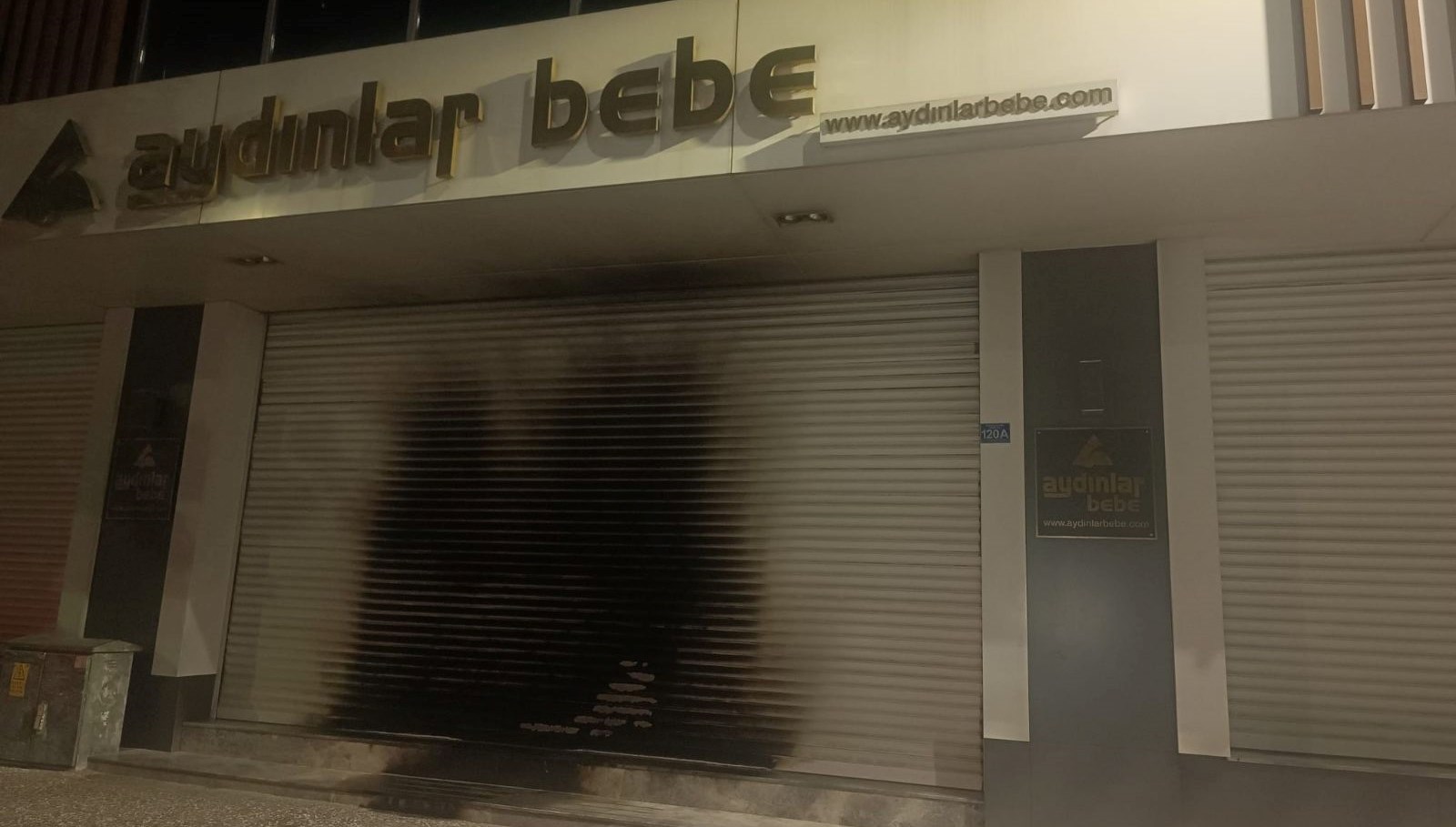 magazayi kundaklayan 3 supheli tutuklandi zImZvtSz