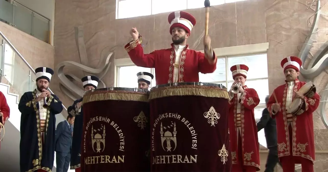 ankara meclisi anadolu birliginde vatandaslar siyasetcilere sordular S9GGf4F2.jpg