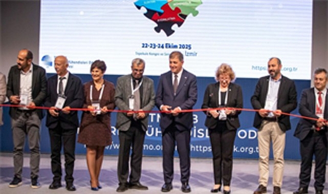 baskan tugay 8 elektrik tesisleri ulusal kongre ve sergisini acti tShkliBC.jpg