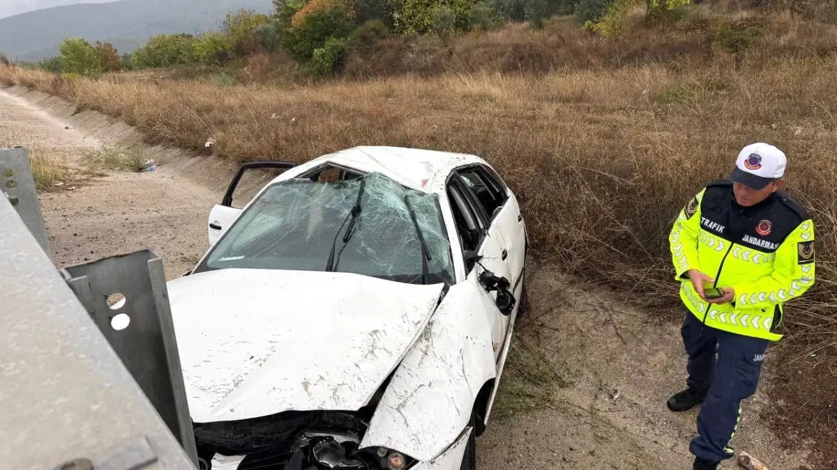 bursada trafik kazasi 4 yarali ikUFfjLe