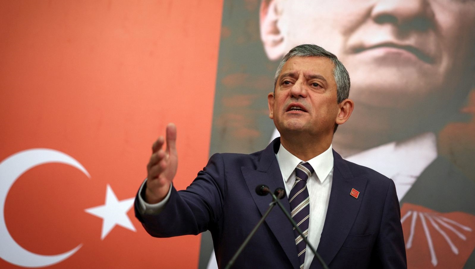 ozgur ozel yanitladi chp mansur yavasi cumhurbaskani adayi gosterir mi NldgBCOK