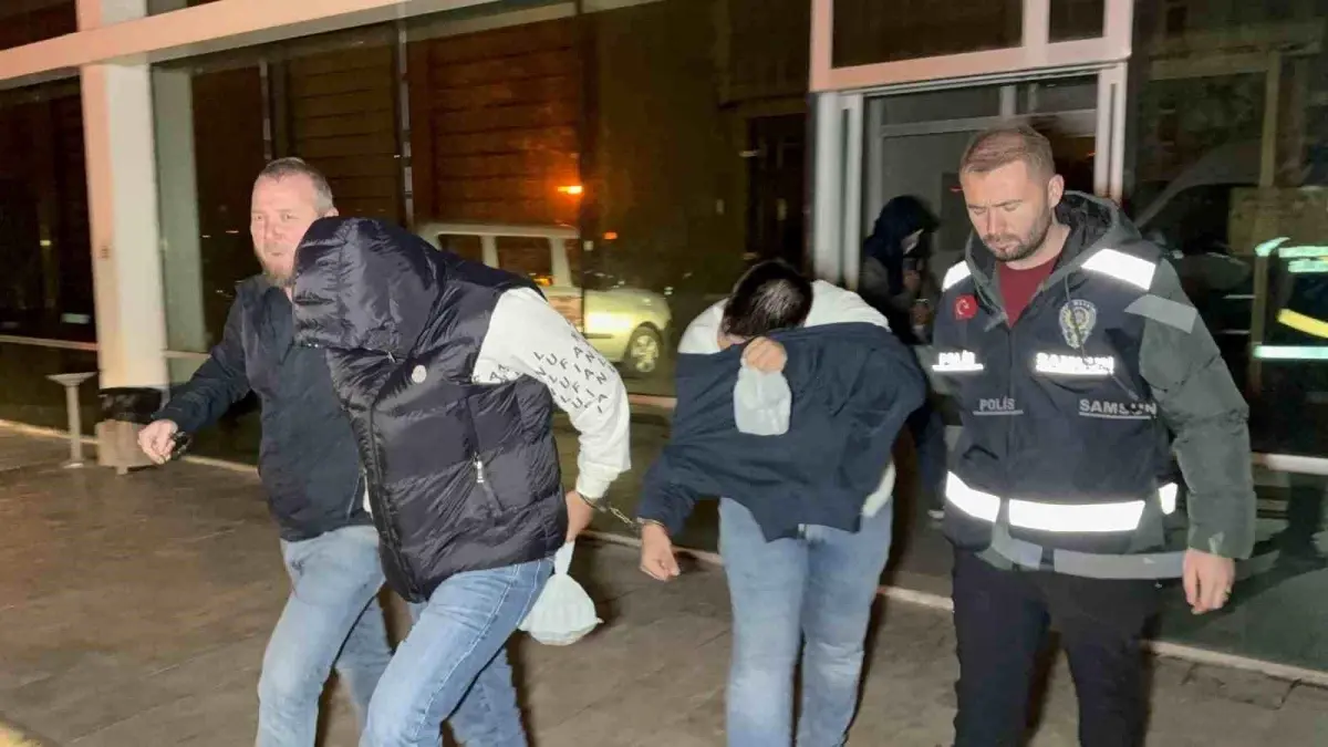 samsunda cop kutusuna uyusturucu paketi birakildi PvaSSYgF.jpg