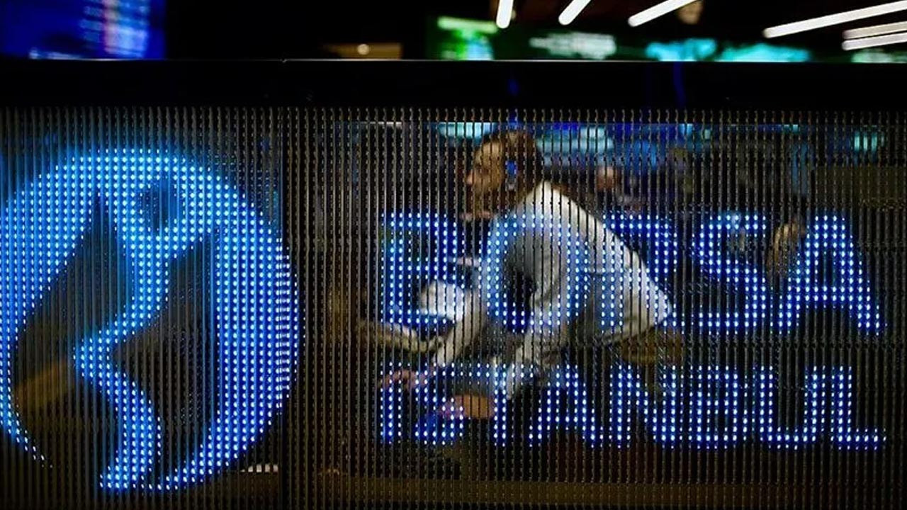 borsa istanbulda satis dalgasi endeks 11 bin puanin altina indi AEEECxxt.jpg