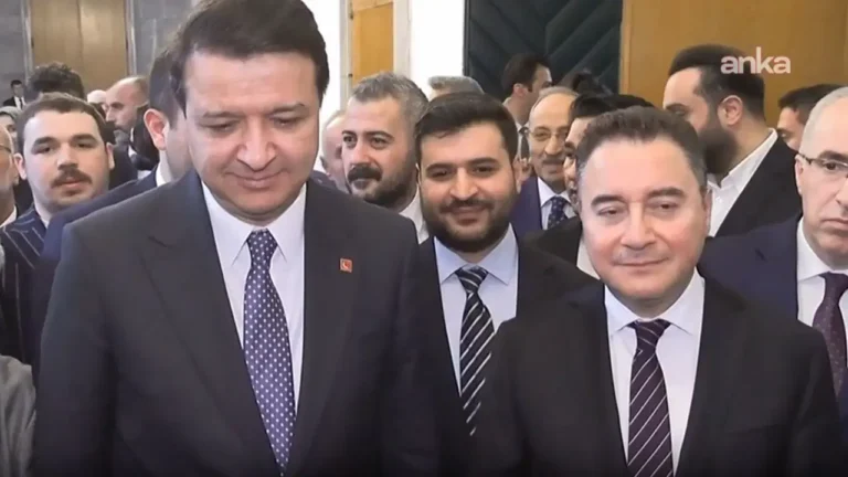 abdullah-gul-ve-ali-babacan-isimleri-gundeme-geldi-mahmut-arikandan-gundem-olan-aday-konusmasina-MQT2b9Dg