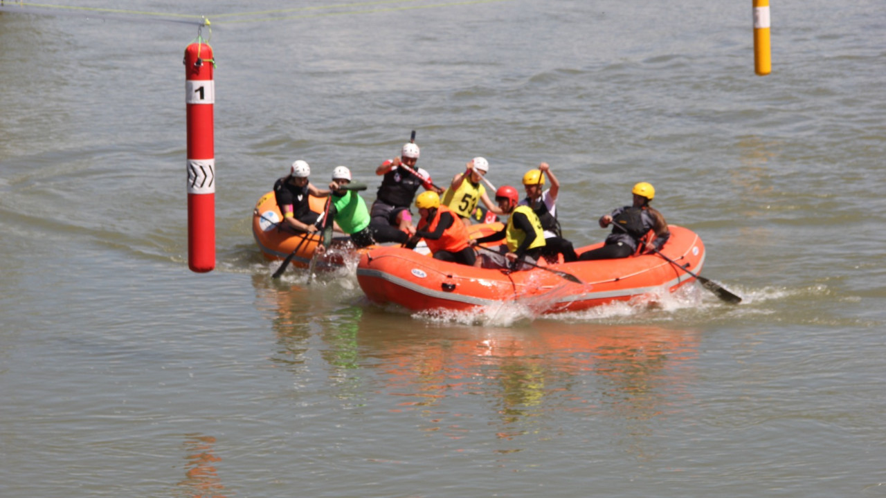 Bingöl’de Rafting Şampiyonası: Birlik ve Beraberlik İçin Horon ve Halay