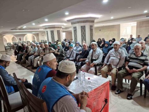 Erzincan’da Hacı Adaylarına Arafat Vakfesi Eğitimi Verildi